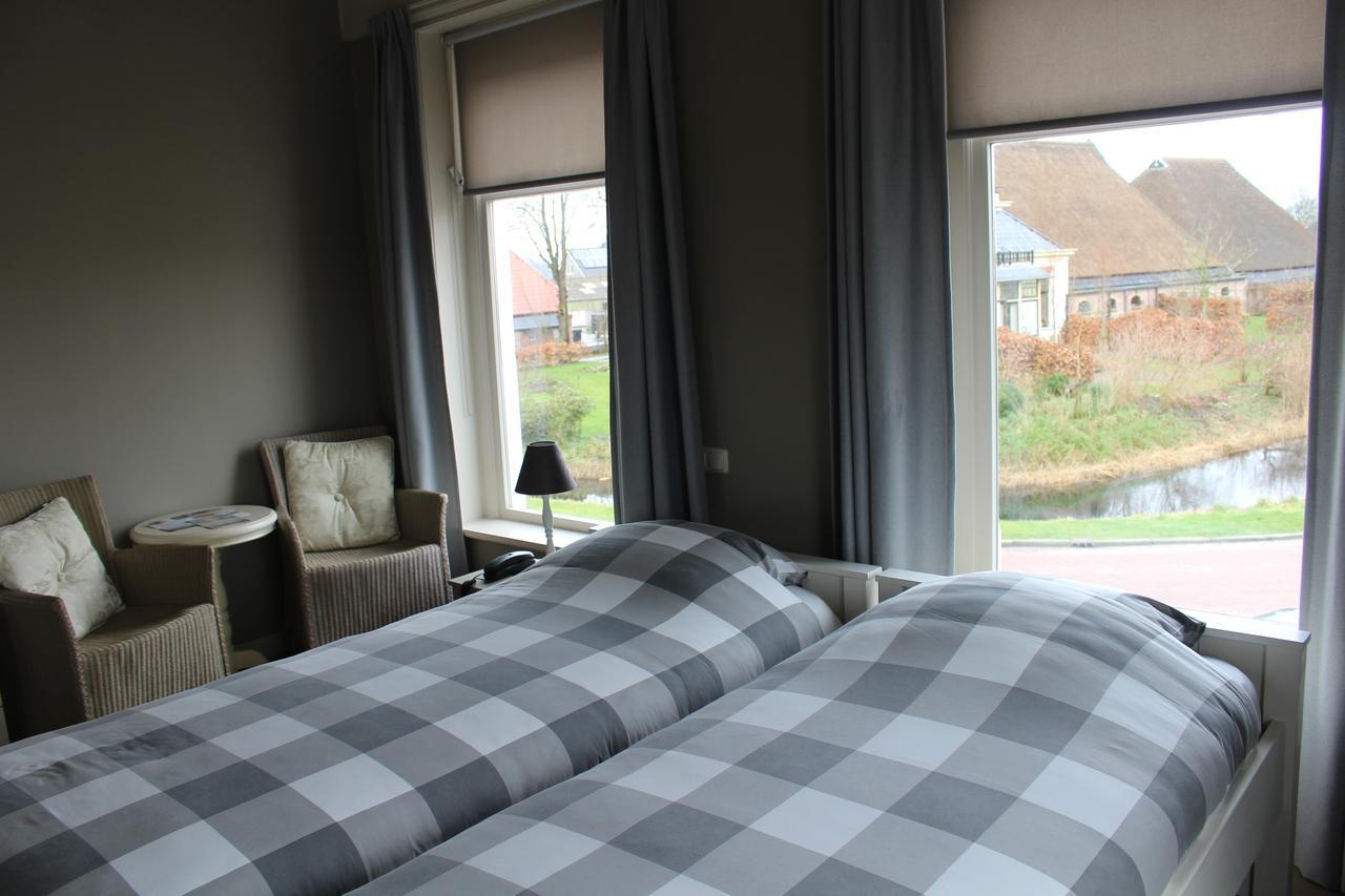 Hotel Restaurant Wad Oars Anjum Kültér fotó